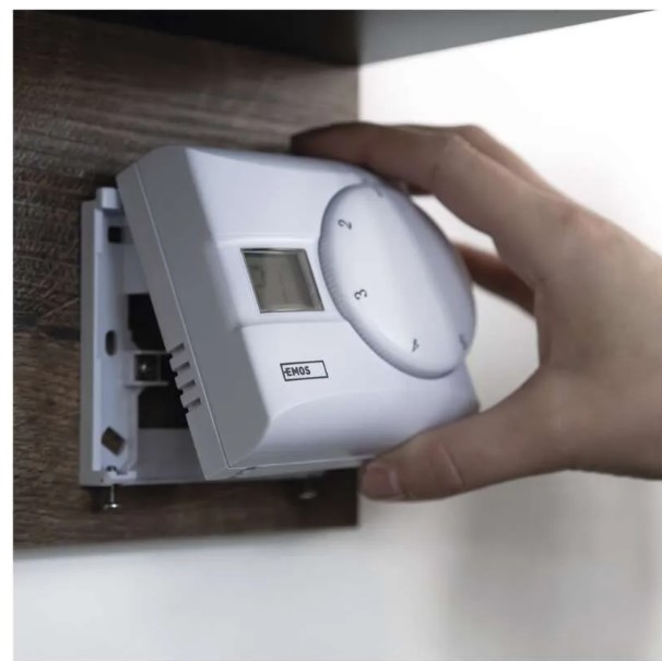 Izbový manuálny drôtový termostat P5603R - Image 3